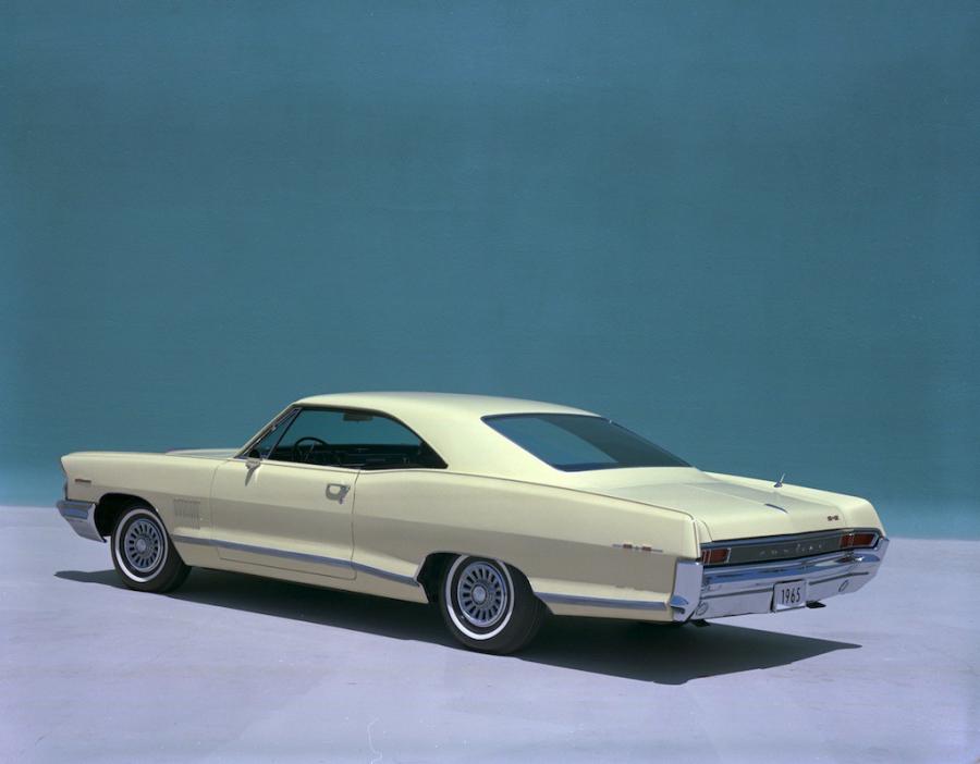  Pontiac Catalina 2+2 Hardtop Coupe (25237) 1965 года  (фото 7 из 14)